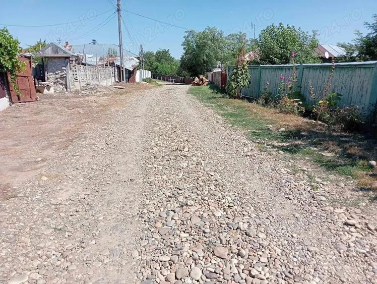 Teren de 600 mp, în Corod