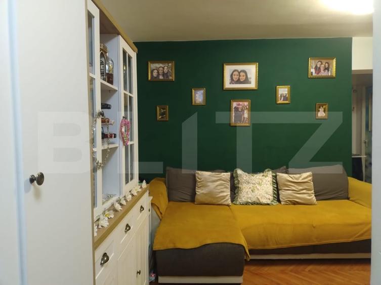 Apartament cu 3 camere decomandat, mobilat în Astoria