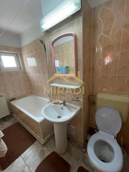 Apartament cu 2 camere, mobilat în Malul Spitalului