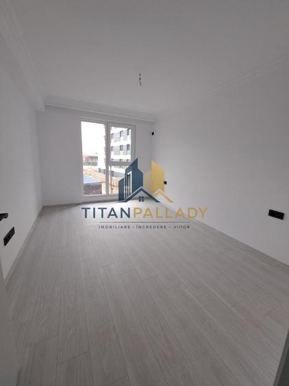 Apartament cu 3 camere decomandat în Theodor Pallady