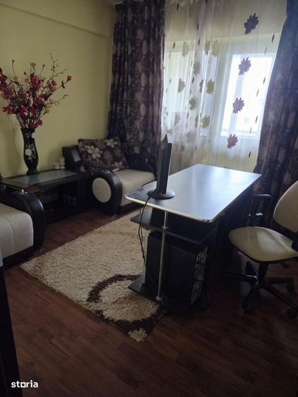 Apartament cu 4 camere în Lăpuș Argeș