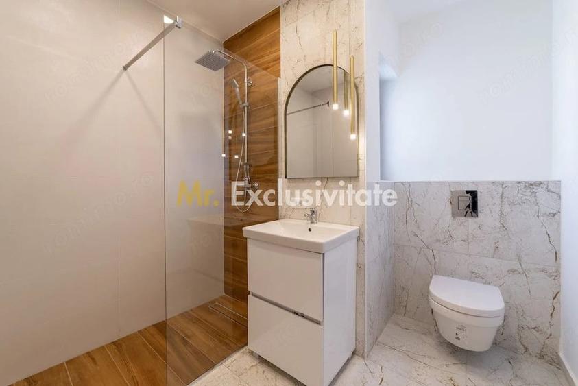 Casă cu Teren 430 Mp în Micești