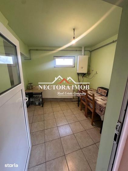 Casă cu 4 camere decomandat cu Teren 200 Mp în Central