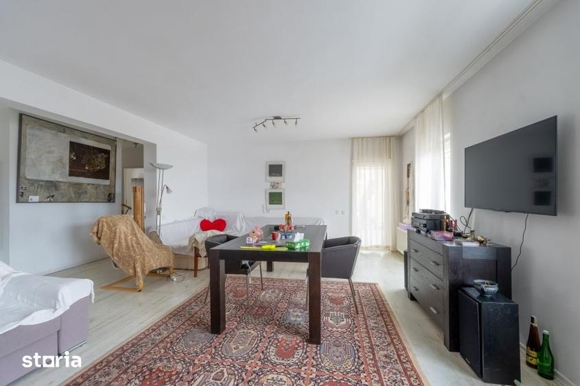 Apartament cu 3 camere în Bună Ziua