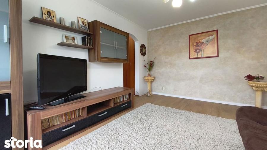 Apartament cu 2 camere în 22 Decembrie