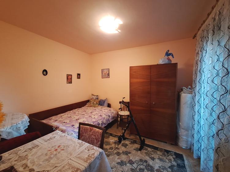 Oportunitate!-Apartament spatios cu 2 camere-langa Piata Doina-zona Sagului - 1