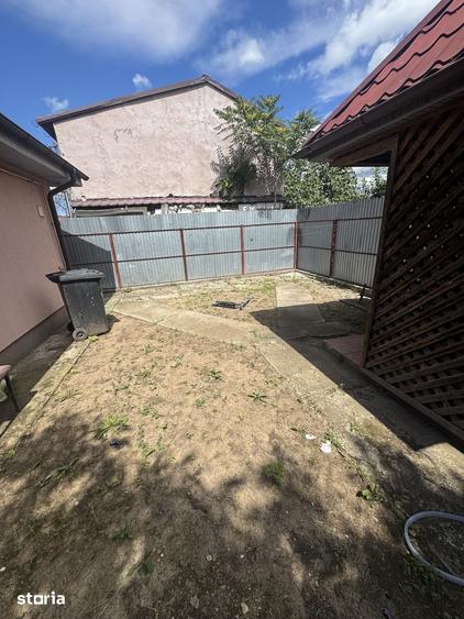 Casă cu 3 camere cu Teren 212 Mp în 23 August