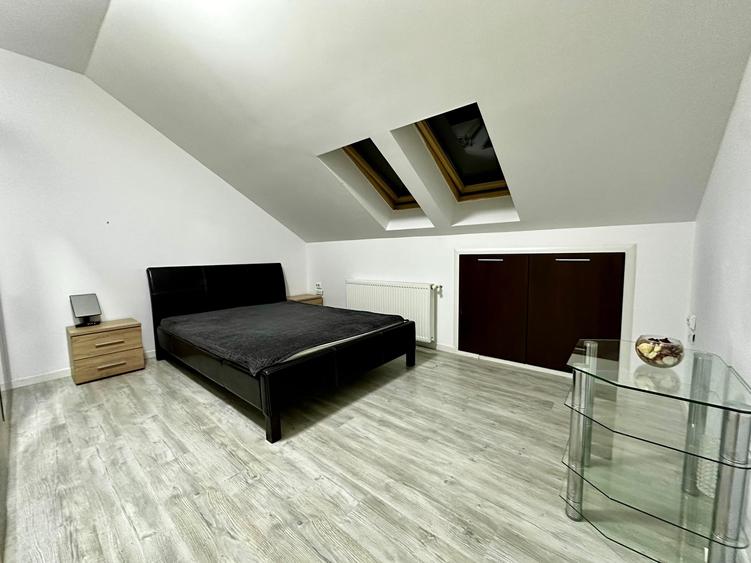 Apartament cu 3 camere, mobilat în Florești