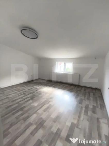 Casă cu 4 camere cu Teren 350 Mp în Central