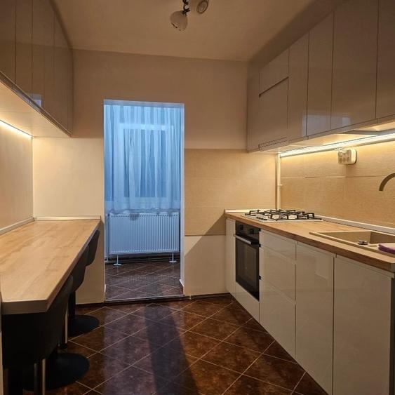 Apartament cu 2 camere decomandat, mobilat în Nicolina