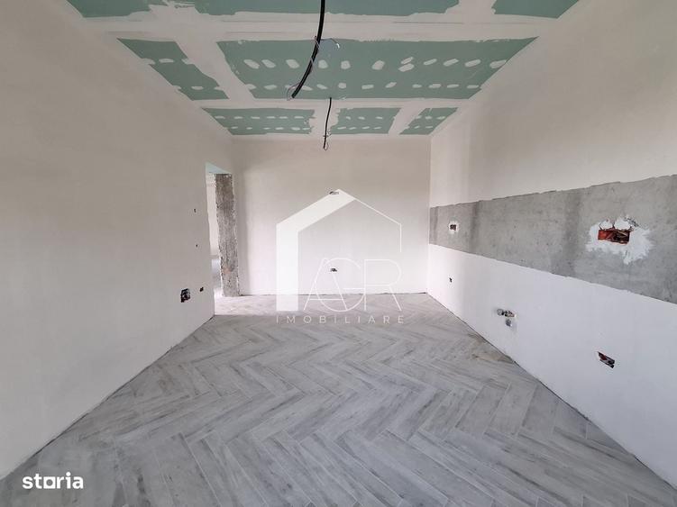 Casă cu 4 camere în Păulești