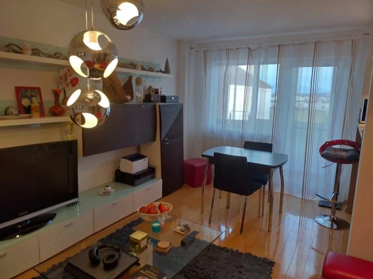Apartament cu 2 camere decomandat în Calea Dumbrăvii