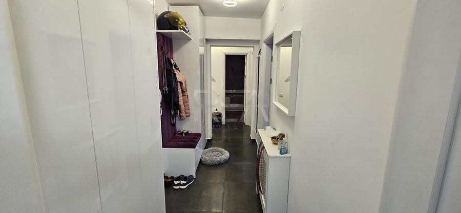 Apartament cu 3 camere decomandat, mobilat în Decebal