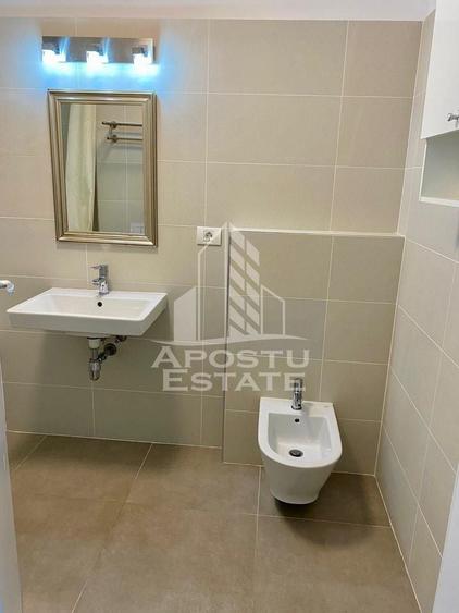 Apartament cu 3 camere semidecomandat, mobilat în Simion Bărnuțiu