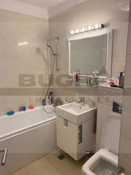 Apartament cu 2 camere semidecomandat, mobilat în Bună Ziua