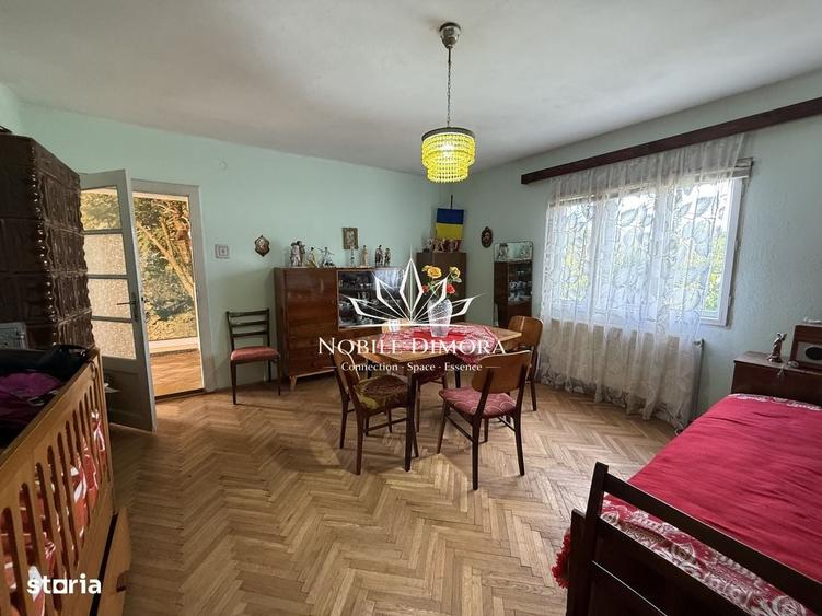 Casă cu 4 camere în Central