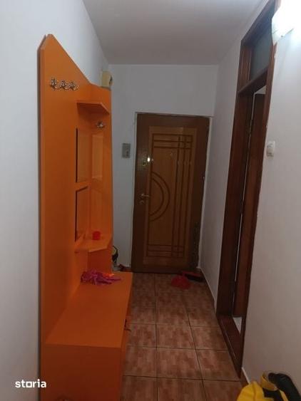 Apartament cu 2 camere decomandat în Traian