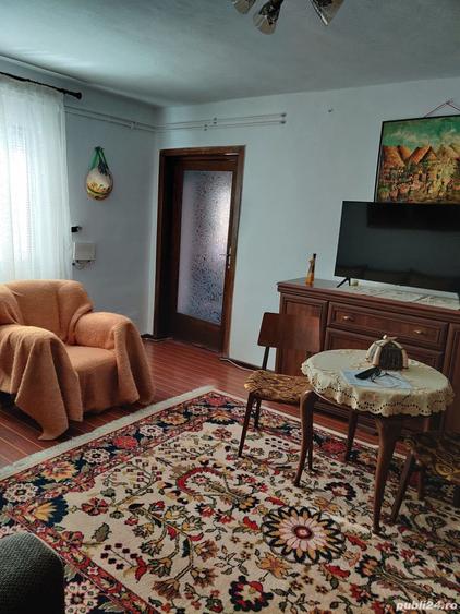 Casă cu 4 camere cu Teren 720 Mp în Oltenița