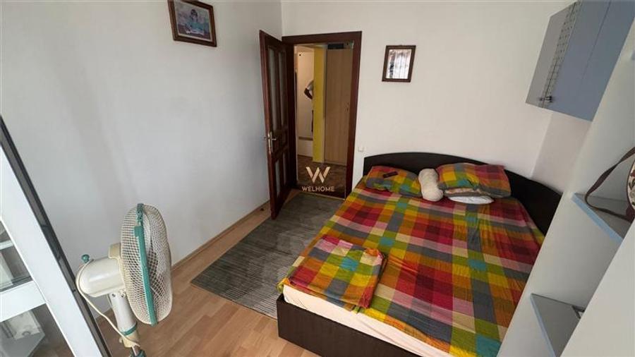 Apartament cu 4 camere decomandat în Valea Aurie