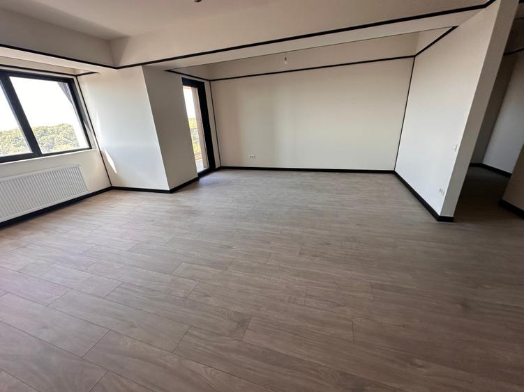 Apartament cu 2 camere semidecomandat în Exterior Est