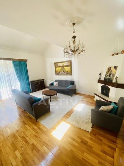 Casă individuală cu 5 camere cu Canalizare în Gruia