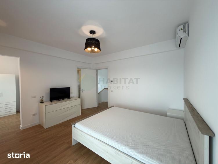 Casă cu 5 camere cu Teren 500 Mp în Petrești