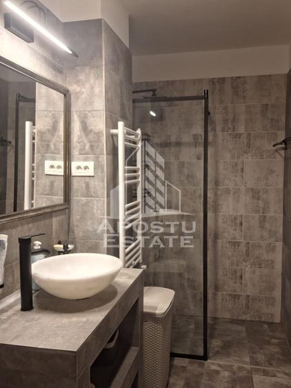 Apartament cu 3 camere decomandat, mobilat în Ultracentral