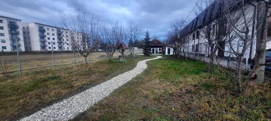 Casă cu 3 camere cu Teren 1134 Mp în Tractorul