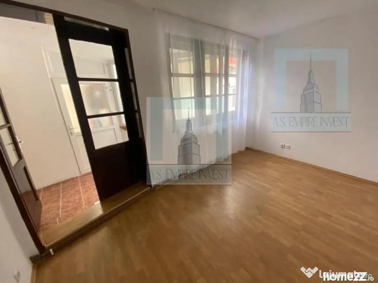 Casa singur in curte - zona Schei - 9