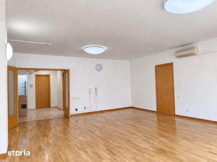Apartament cu 5 camere decomandat, mobilat în Aviatorilor