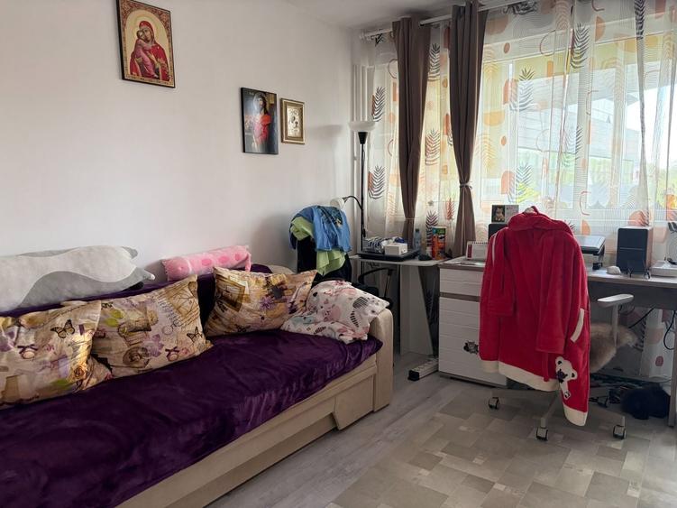 Apartament cu 2 camere decomandat, mobilat în Șura Mare
