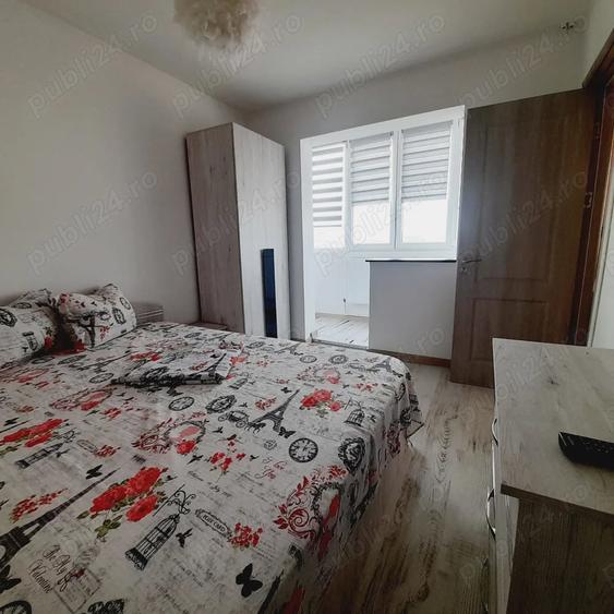 Apartament cu 3 camere semidecomandat în Tomis Nord
