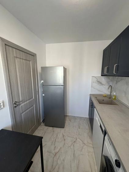 Apartament cu 3 camere decomandat, mobilat în Drumul Taberei