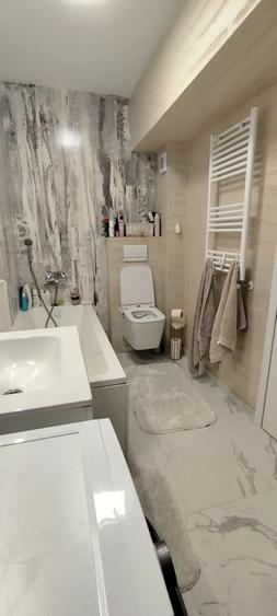 Apartament cu 2 camere decomandat, mobilat în Vișani