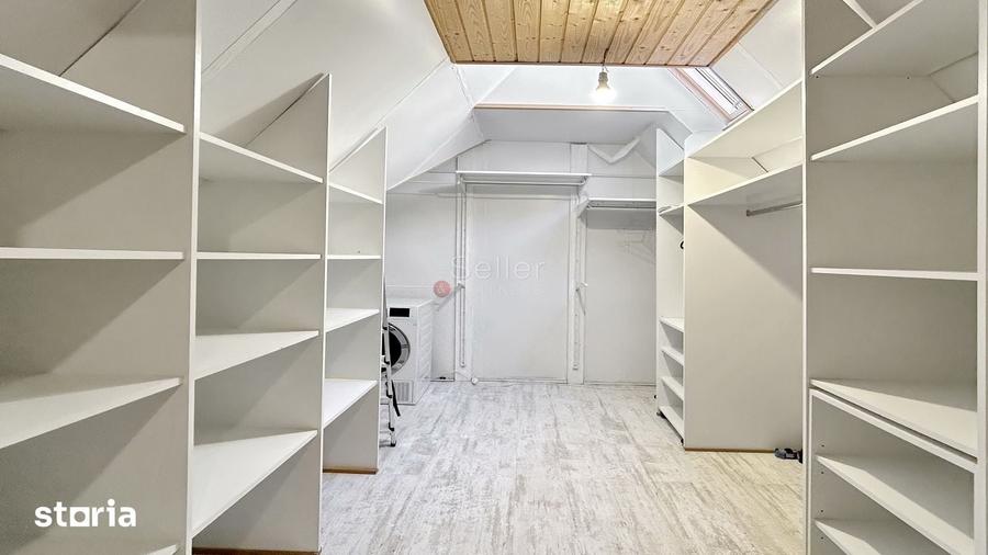 Apartament cu 4 camere în Centrul Istoric