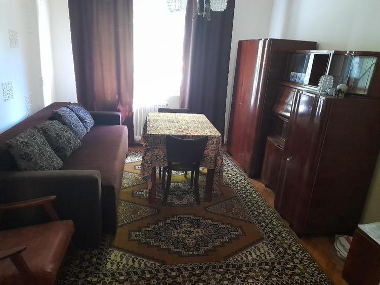 Apartament cu 3 camere decomandat în Progresul