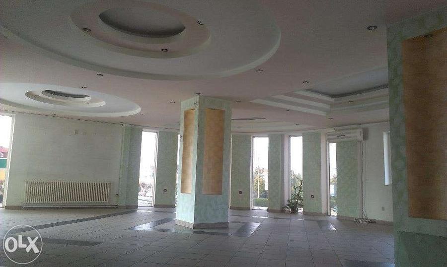 Birou, de 170 mp, în Central