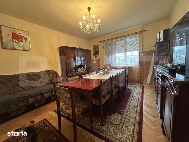 Casă cu 4 camere decomandat cu Teren 174 Mp în Central