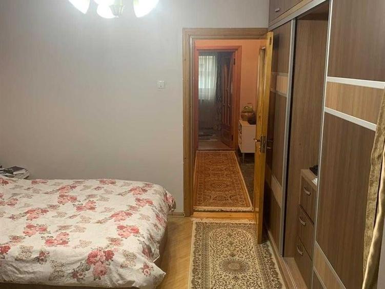 Apartament cu 4 camere decomandat în Burdujeni