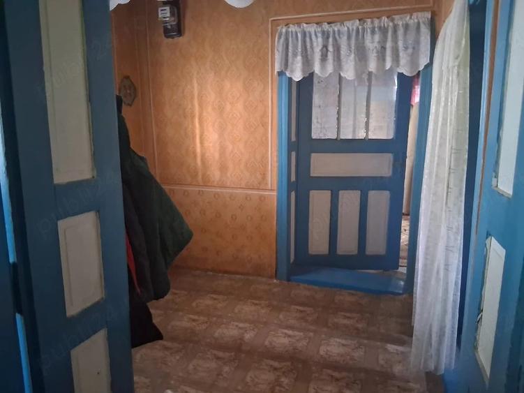 Casă cu 3 camere cu Teren 33 Mp în Crăiești