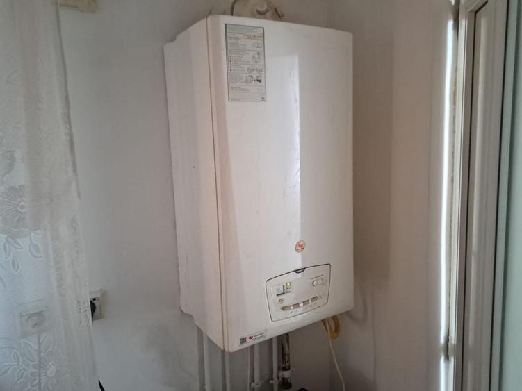 Casă cu 3 camere în Bolintin-Deal