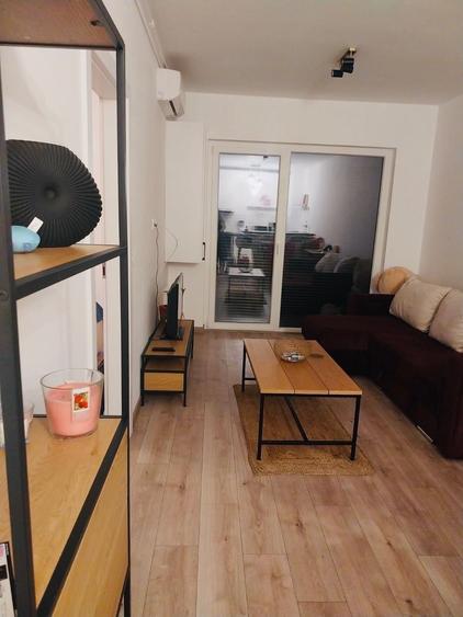 Apartament cu 2 camere decomandat în Exterior Vest