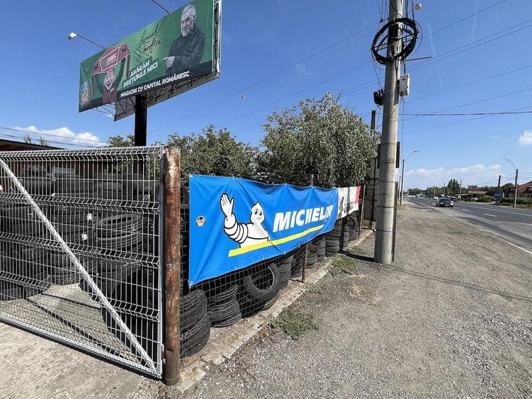 Spațiu comercial, de 1,000 mp, în Sântuhalm