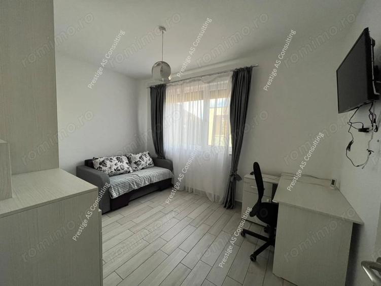 Apartament cu 3 camere decomandat în Dumbrăvița
