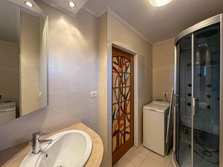 Apartament cu 2 camere semidecomandat în Calea Plevnei
