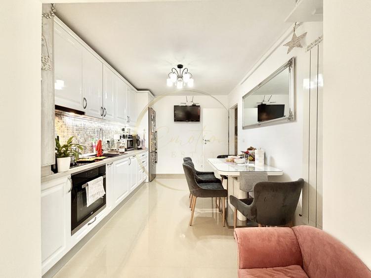 Apartament cu 3 camere decomandat, mobilat în Freidorf