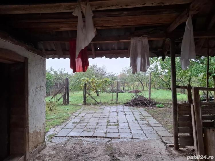 Casă cu Teren 1562 Mp în Central