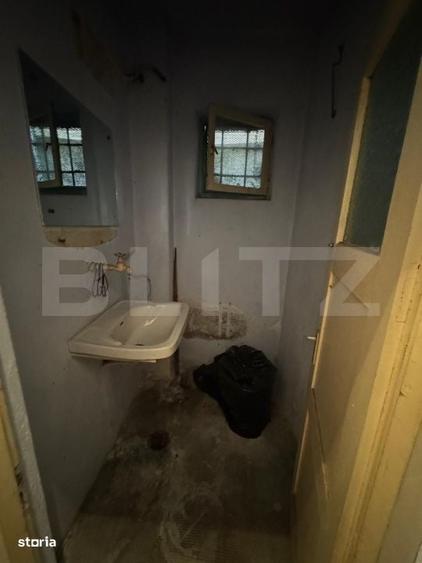 Casă cu 3 camere semidecomandat în Deve