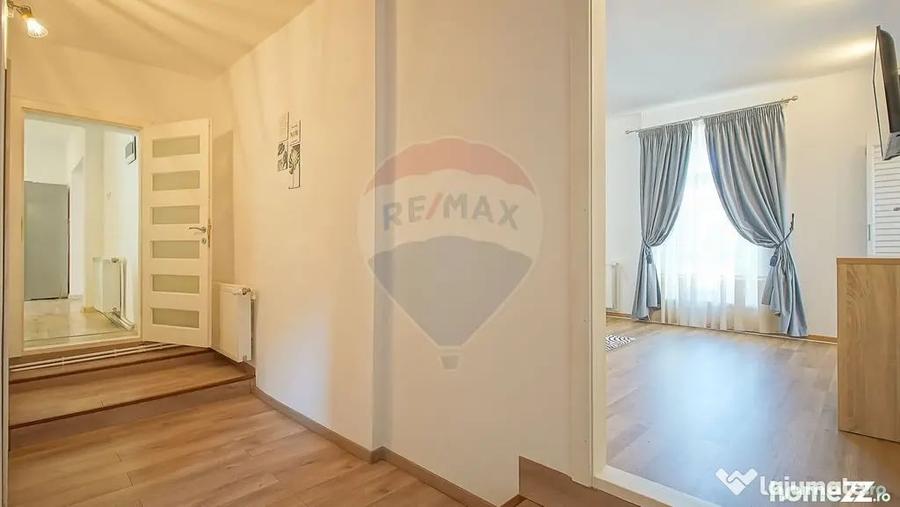 Casă cu 6 camere cu Teren 700 Mp în Ultracentral
