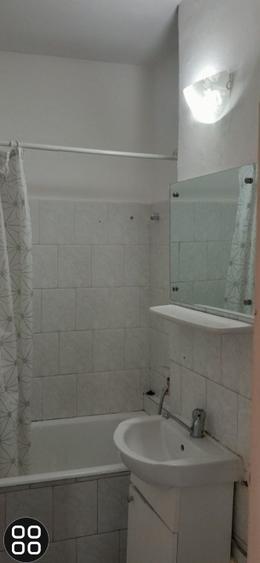 Garsonieră decomandată în Bartolomeu